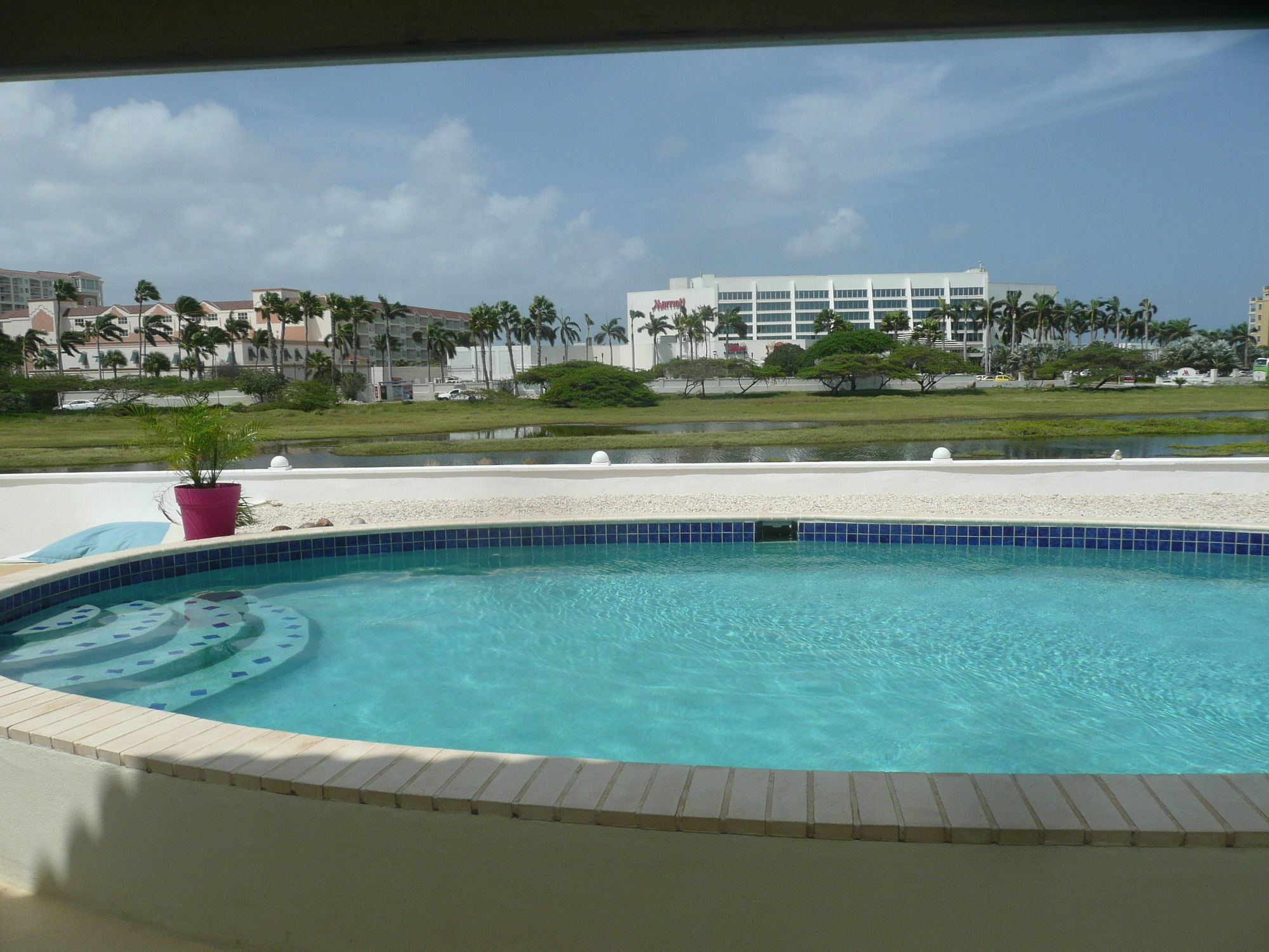 Karibu Aruba Boutique Hotel Palm Beach Exterior photo